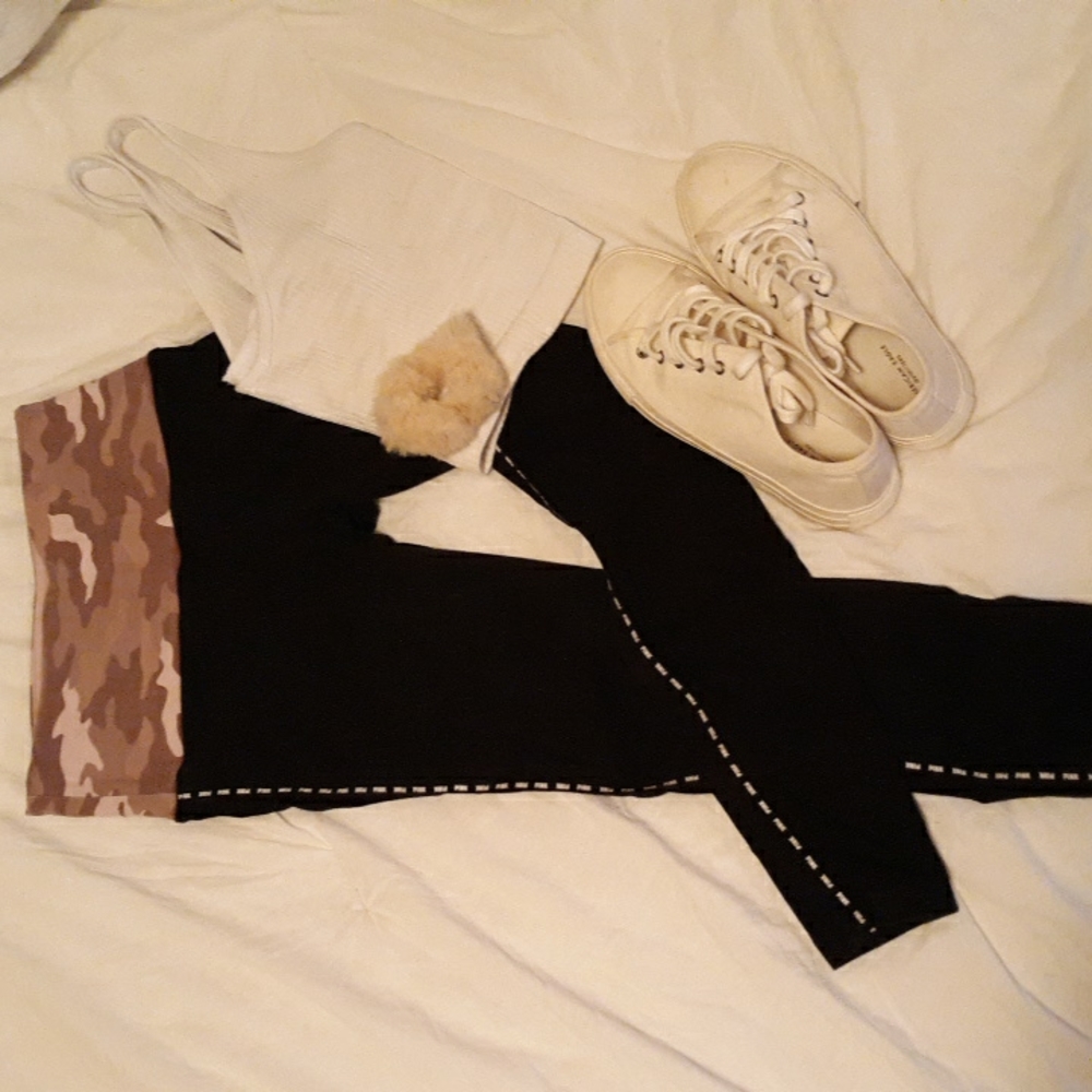 VS Pink Leggings